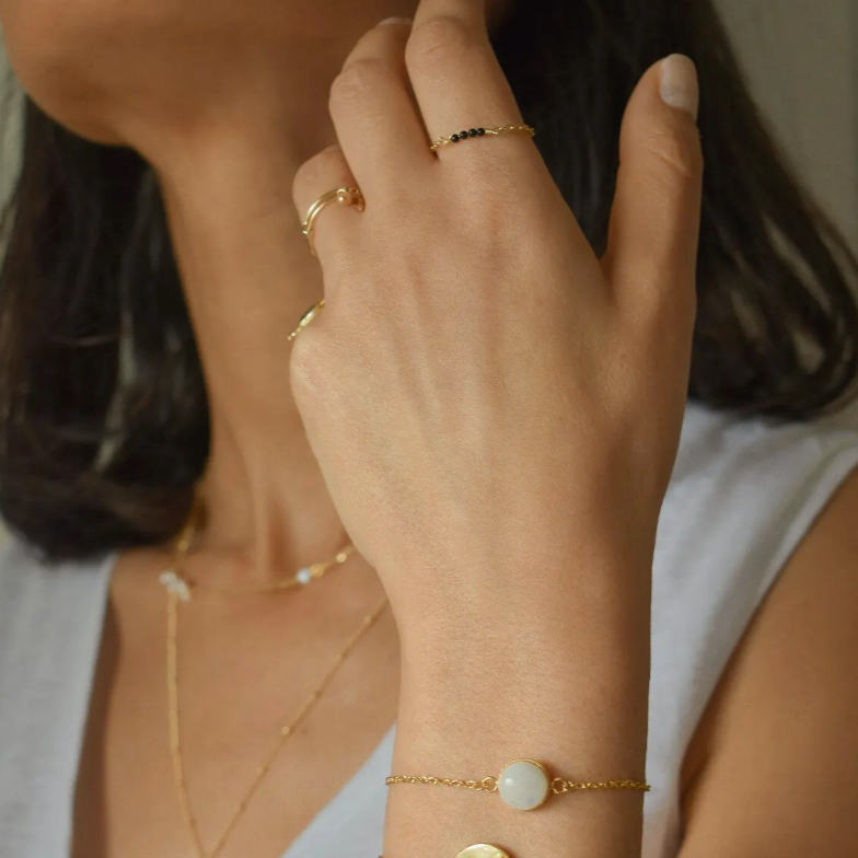 Mini Onyx Stones Ring 4 Gemstones Gold Mesh Chain Artisan Handmade Jewellery