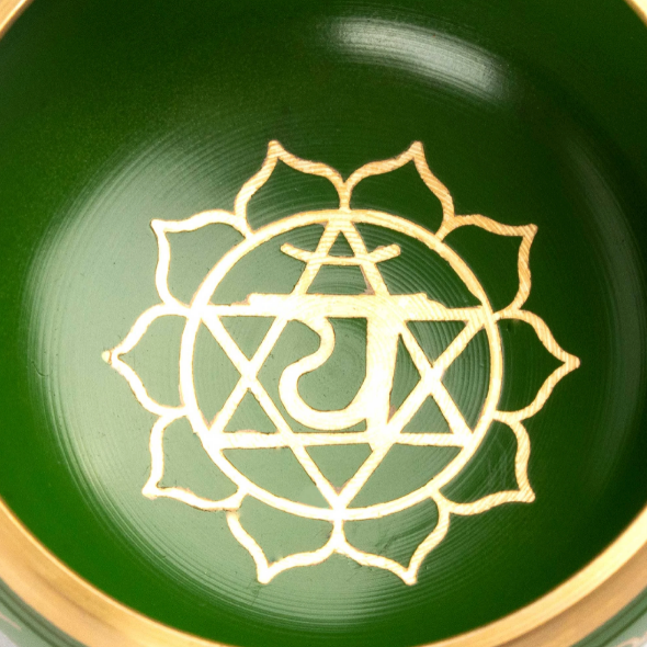 Chakra Tibetan Singing Bowl Gift Set Green Heart Boxed with Mallet and Cushion