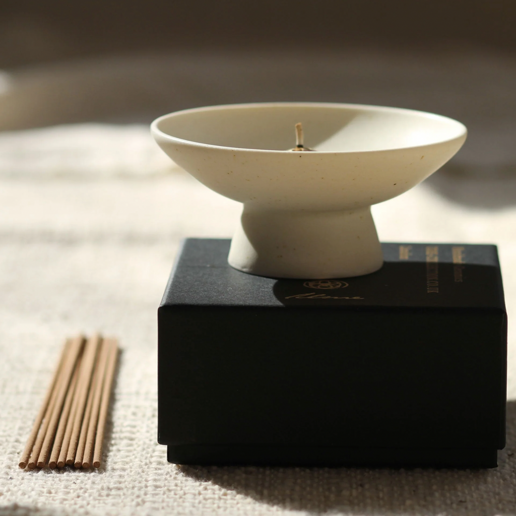 Shibui White Jade Stoneware Japanese Incense Bowl & Stick Holder Hand-turned in London
